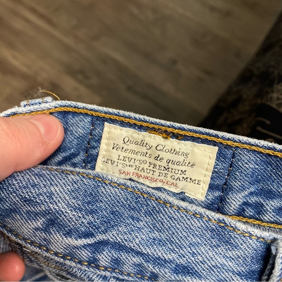 Levi’s wedgie fit jeans high rise tapered leg chewed hem size 27 - Picture 8 of 16